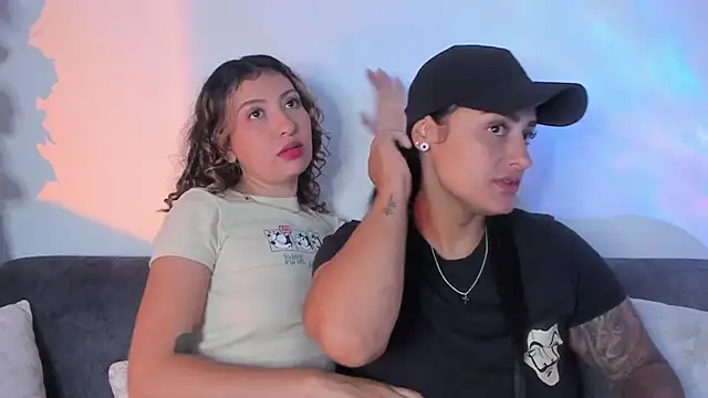 Snapshot of my_melody chatting on December 23, 2025, 4:54 am my melody online show from December 23, 2025, 4:54 am