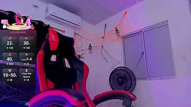 Nicol TransGirl online show from November 2, 2025, 3:53 am