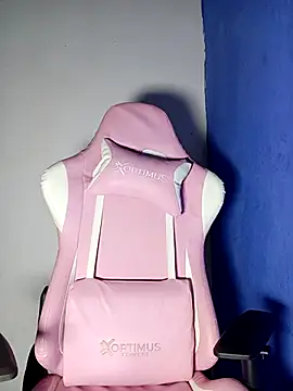 Snapshot of -Nicol chatting on March 12, 2025, 10:37 am -Nicol online show from March 12, 2025, 10:37 am