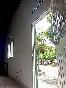 Snapshot of -Nicol chatting on March 14, 2025, 4:51 pm -Nicol online show from March 14, 2025, 4:51 pm