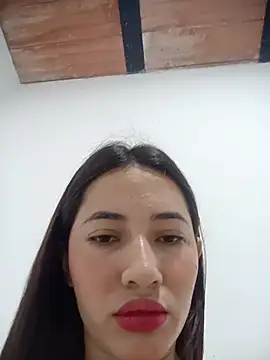 Snapshot of -Nicol chatting on May 16, 2026, 10:01 am -Nicol online show from May 16, 2026, 10:01 am