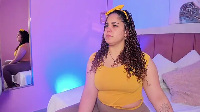 ninna curly online show from December 22, 2025, 10:18 pm