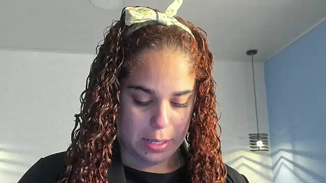 ninna curly online show from March 24, 2026, 3:22 am