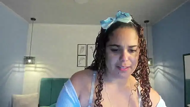 ninna curly online show from May 4, 2026, 3:35 am