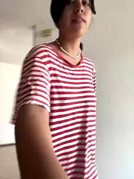 Snapshot of LiLy_kIndly chatting on October 29, 2025, 4:09 pm LiLy kIndly online show from October 29, 2025, 4:09 pm