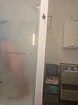 luv2fuk2025 online show from March 29, 2026, 2:06 pm