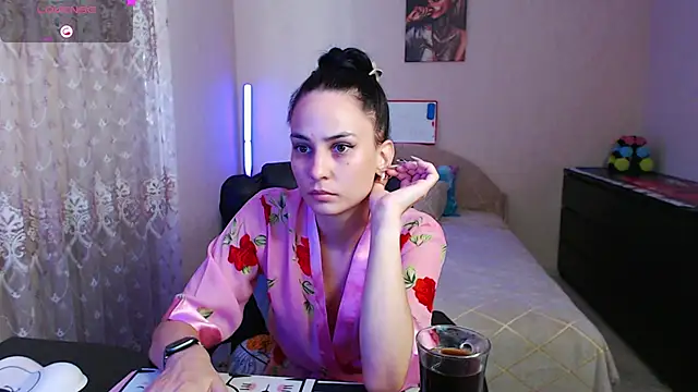 Kriss brunette 5 online show from July 19, 2026, 7:34 am