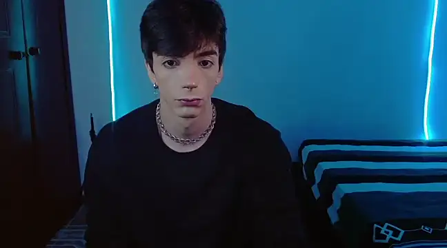 H3ll B0I online show from March 1, 2025, 2:48 am