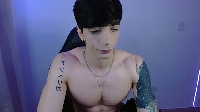 H3ll B0I online show from February 13, 2026, 3:24 am