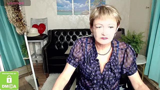 SexyGrandma  online show from October 1, 2025, 3:18 pm