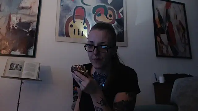 Snapshot of Astrid-Gilbert chatting on February 21, 2025, 9:00 pm Astrid-Gilbert online show from February 21, 2025, 9:00 pm