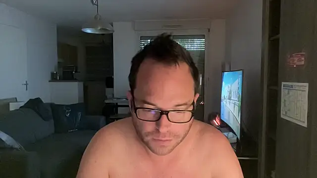 Funnyjul31 online show from May 8, 2026, 10:53 am