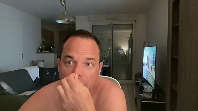Funnyjul31 online show from May 24, 2026, 3:39 pm