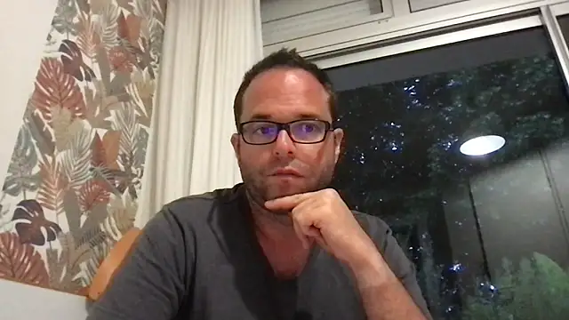 Funnyjul31 online show from June 3, 2026, 8:03 pm