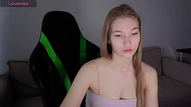 Snapshot of maria_plaudice chatting on April 22, 2026, 4:48 am maria plaudice online show from April 22, 2026, 4:48 am