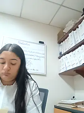 Snapshot of kelmont chatting on January 9, 2026, 4:10 pm kelmont online show from January 9, 2026, 4:10 pm