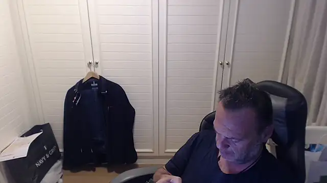 Dimitrios30 online show from March 10, 2026, 5:07 pm