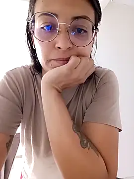 Snapshot of bri_ali chatting on February 17, 2025, 2:04 pm bri ali online show from February 17, 2025, 2:04 pm