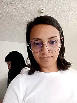 Snapshot of bri_ali chatting on March 7, 2025, 7:49 pm bri ali online show from March 7, 2025, 7:49 pm