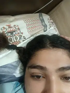 naina78910 online show from October 23, 2025, 10:25 am