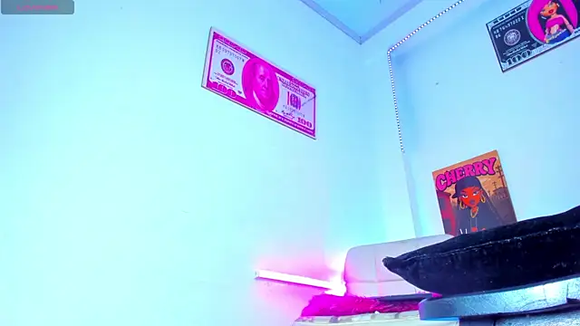 Snapshot of Cherry_splash chatting on November 8, 2025, 2:17 pm Cherry splash online show from November 8, 2025, 2:17 pm