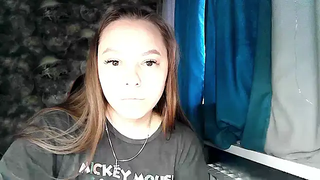 Misssweet s online show from April 25, 2026, 4:04 am
