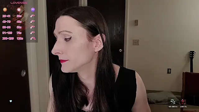 Snapshot of Ivyrose4999 chatting on April 4, 2026, 4:59 pm Ivyrose4999 online show from April 4, 2026, 4:59 pm