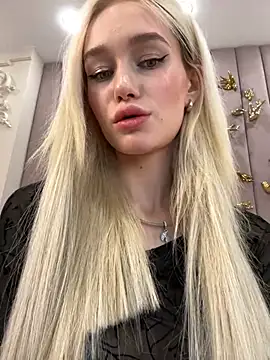 Snapshot of KristinaDane chatting on March 1, 2025, 9:51 am KristinaDane online show from March 1, 2025, 9:51 am