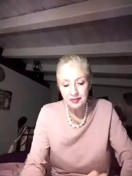 divinaerotica online show from February 28, 2026, 5:47 pm