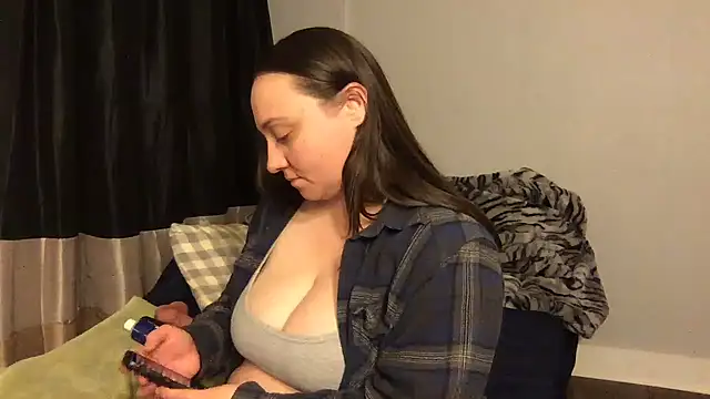 JuicyLuciee online show from February 1, 2025, 2:37 am