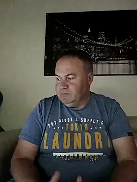 Pourleplasirs online show from May 21, 2026, 10:06 pm