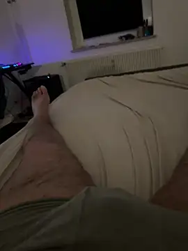 Mo 2003 online show from March 9, 2025, 10:08 pm