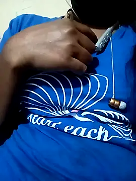 Snapshot of Tamil_roja17 chatting on February 6, 2025, 11:21 am Tamil roja17 online show from February 6, 2025, 11:21 am