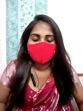 Snapshot of Tamil_roja17 chatting on May 16, 2026, 11:03 pm Tamil roja17 online show from May 16, 2026, 11:03 pm