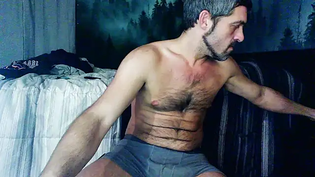 Snapshot of Troyt87 chatting on January 14, 2025, 8:09 am Troyt87 online show from January 14, 2025, 8:09 am