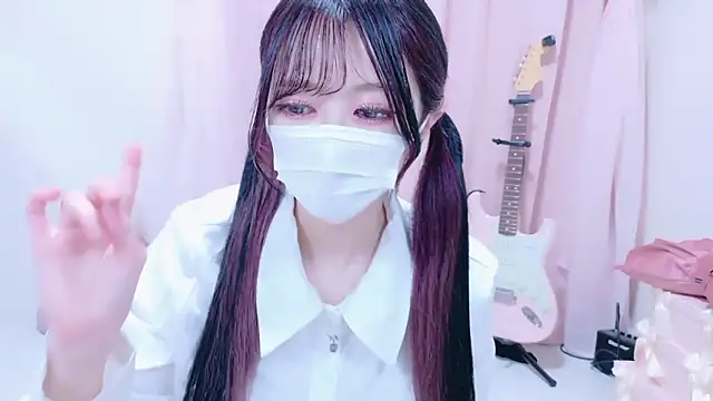 Snapshot of Megu-mimi chatting on October 26, 2025, 4:46 pm Megu-mimi online show from October 26, 2025, 4:46 pm