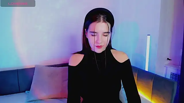 Snapshot of Sweetie_Catt chatting on March 2, 2025, 8:38 am Sweetie Catt online show from March 2, 2025, 8:38 am