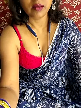 Cute Jiyaa online show from July 12, 2026, 5:15 pm