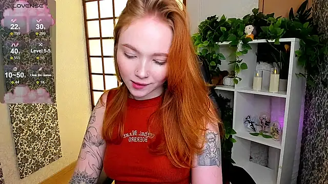 Snapshot of Maya_Light chatting on February 24, 2025, 1:57 am Maya Light online show from February 24, 2025, 1:57 am