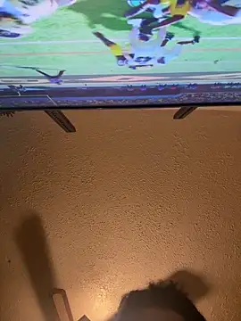 B3-Dindles online show from October 10, 2025, 4:44 am