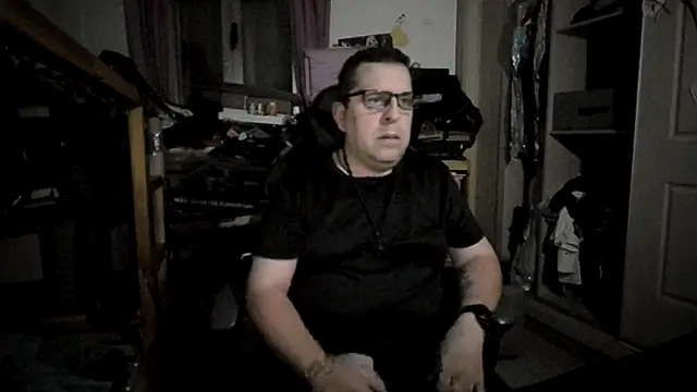 Usame como quieras online show from December 2, 2025, 1:55 am