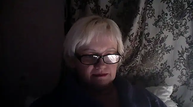 Snapshot of Mayya4321 chatting on January 28, 2025, 5:35 pm Mayya4321 online show from January 28, 2025, 5:35 pm