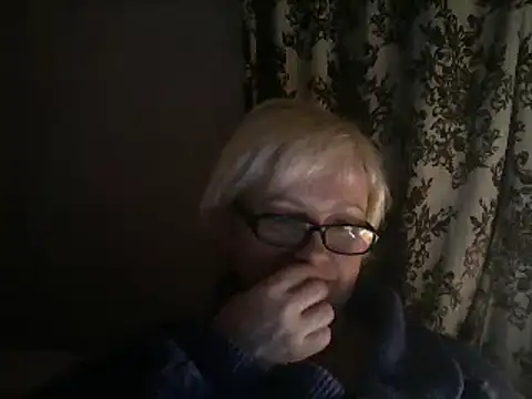 Snapshot of Mayya4321 chatting on January 29, 2025, 7:53 pm Mayya4321 online show from January 29, 2025, 7:53 pm