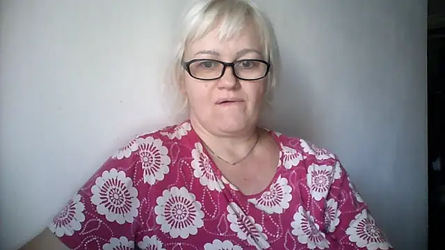 Snapshot of Mayya4321 chatting on September 13, 2025, 8:25 am Mayya4321 online show from September 13, 2025, 8:25 am