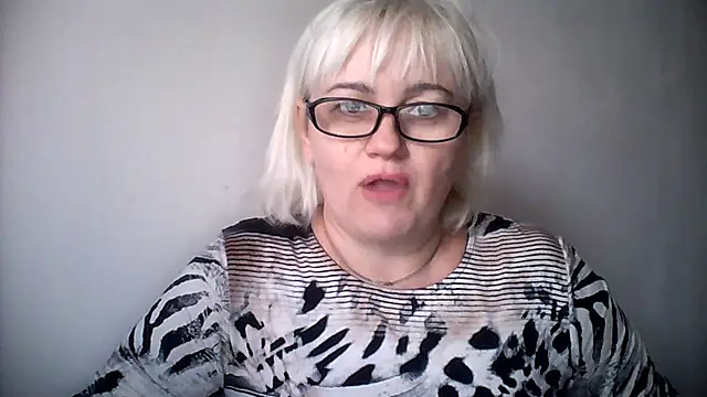 Snapshot of Mayya4321 chatting on September 29, 2025, 12:43 pm Mayya4321 online show from September 29, 2025, 12:43 pm