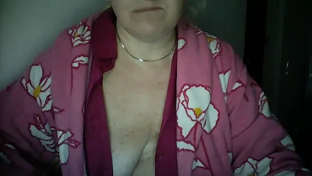 Snapshot of Mayya4321 chatting on November 8, 2025, 7:41 am Mayya4321 online show from November 8, 2025, 7:41 am