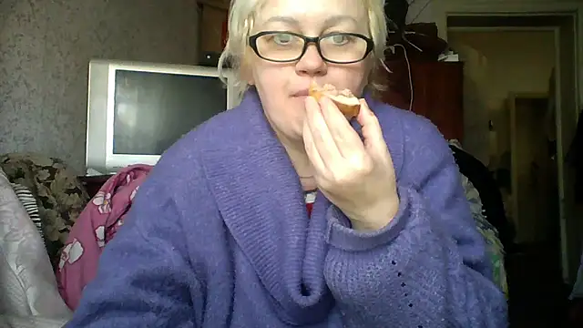 Mayya4321 online show from February 22, 2026, 8:24 am