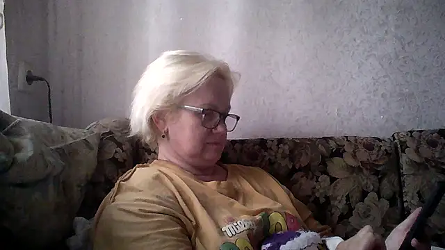 Snapshot of Mayya4321 chatting on June 2, 2026, 12:40 pm Mayya4321 online show from June 2, 2026, 12:40 pm