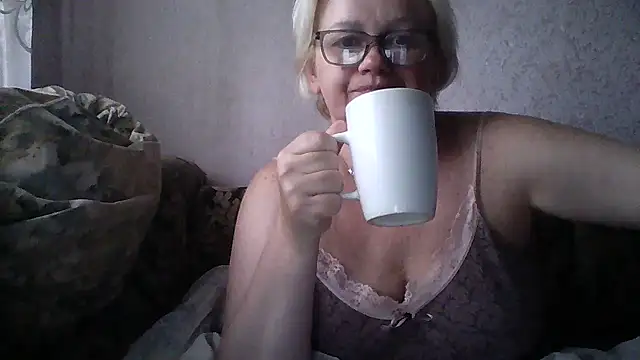 Snapshot of Mayya4321 chatting on June 7, 2026, 6:17 am Mayya4321 online show from June 7, 2026, 6:17 am