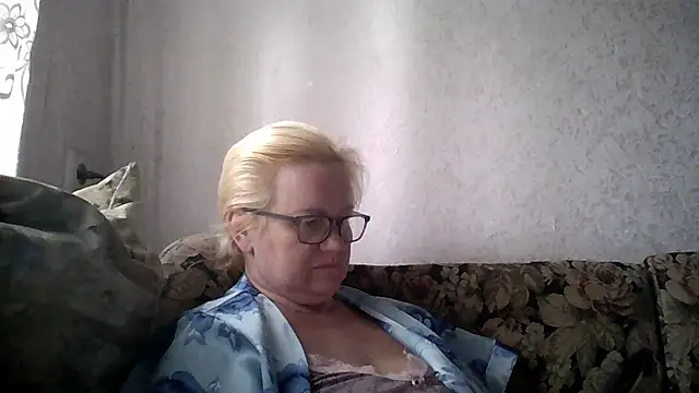 Snapshot of Mayya4321 chatting on June 13, 2026, 7:06 am Mayya4321 online show from June 13, 2026, 7:06 am